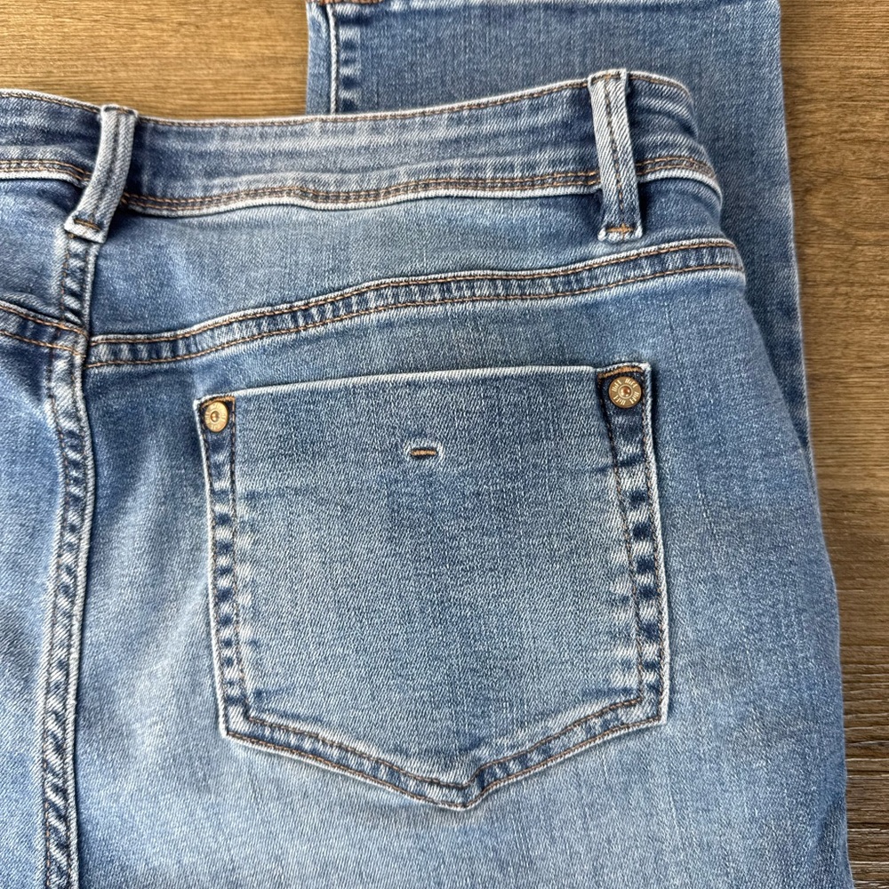 J. Jill Woemn’s Authentic Fit Slim Ankle Jeans, size 10 Petite - Picture 11 of 12